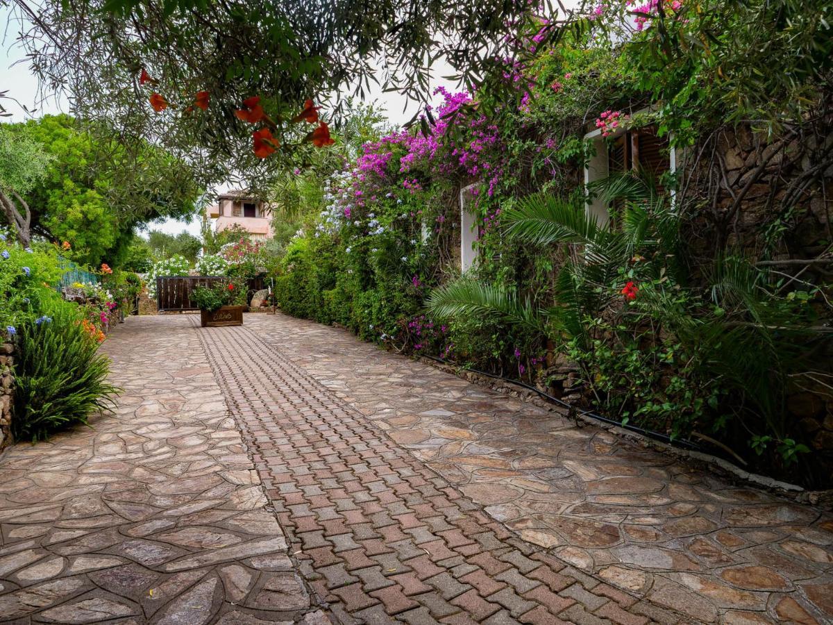 Residence L'Ulivo บูโดนี ภายนอก รูปภาพ