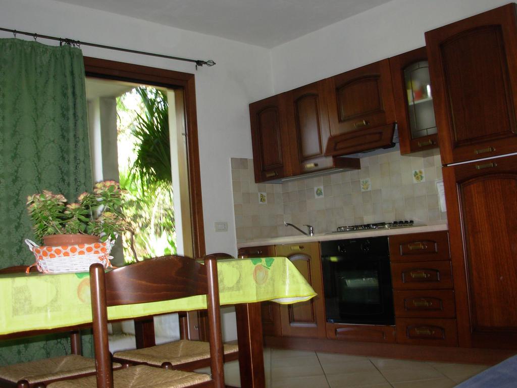 Residence L'Ulivo บูโดนี ภายนอก รูปภาพ