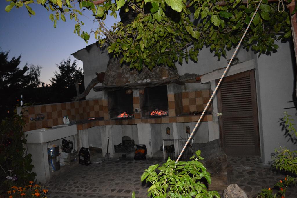 Residence L'Ulivo บูโดนี ภายนอก รูปภาพ